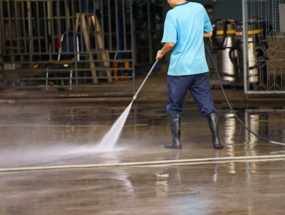 Pressure washing service in Madison WI | The Total