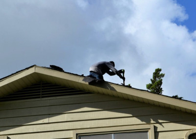 Roof cleaning | Roof &amp; Gutter Resolution LLC