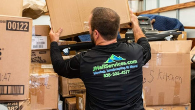 Moving company in Mills River NC | We Hall Moving 